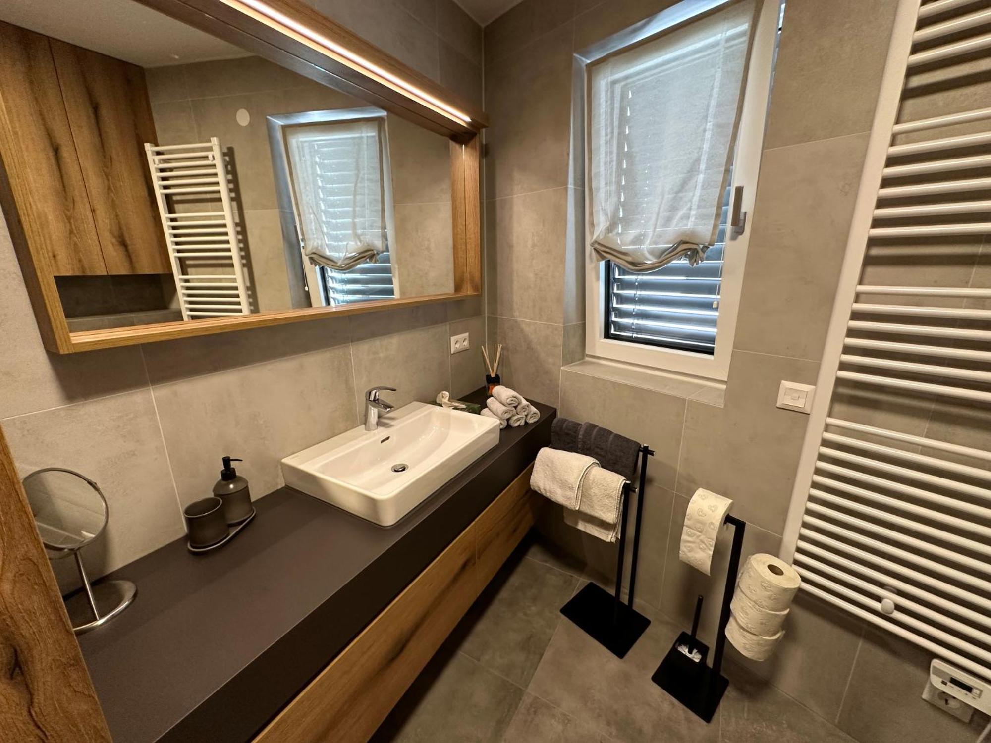 Apartment Deluxe Ossiacher See - Gerlitzen Sattendorf Kültér fotó